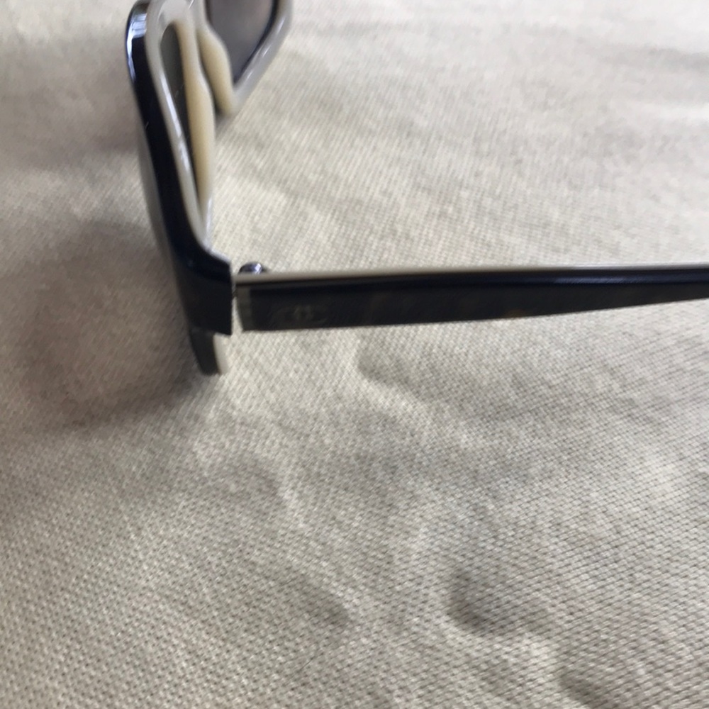 Chanel sunglasses.... authentic😎 - Picture 6 of 7